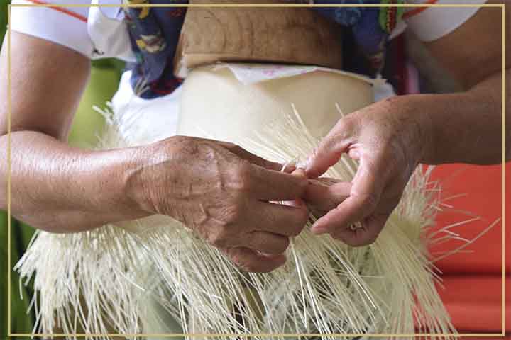 weavers of panama hat pile